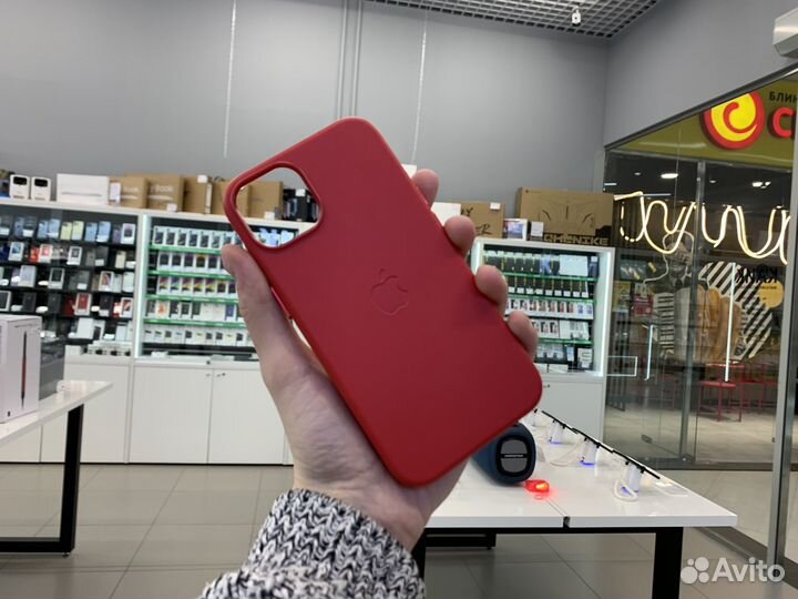 Кожаный чехол с MagSafe для iPhone 13