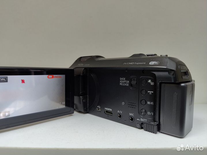 Видеокамера Panasonic HC-V750