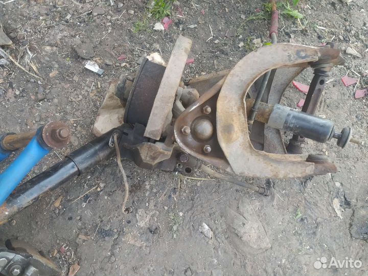 Кулак в сборе