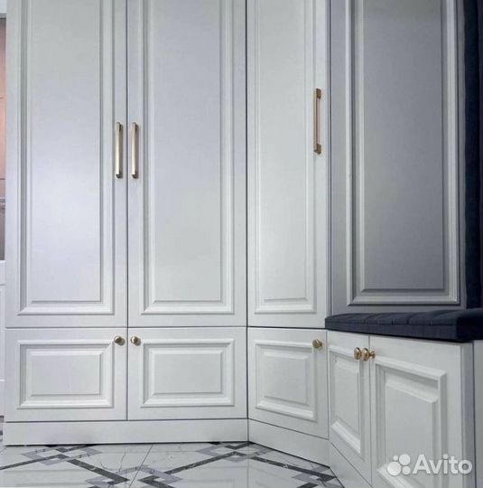 Шкаф прихожая новая