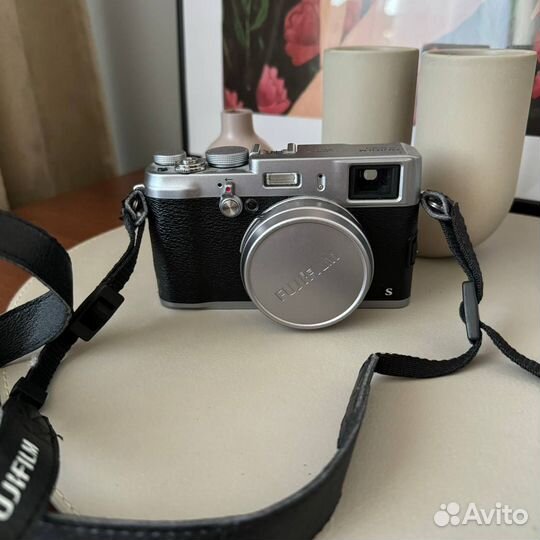 Фотоаппарат FujiFilm X100s Silver