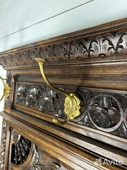 Антикварная вешалка прихожая в бретонском стиле