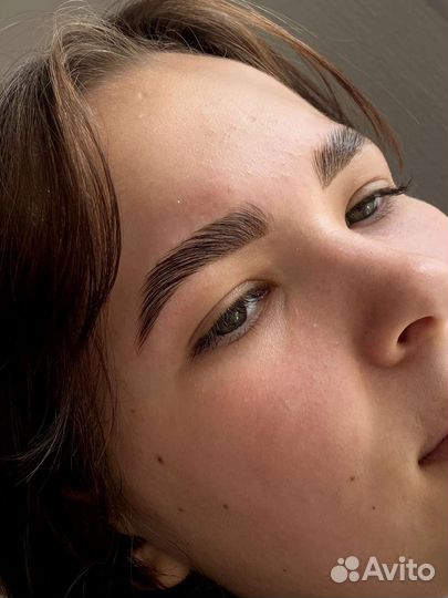 Мастер бровист