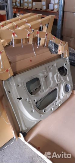 Дверь передняя левая Hyundai Solaris