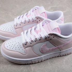 Nike Dunk Low “Pink Paisley”