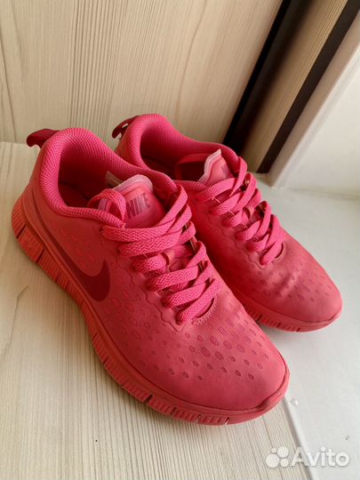 Кроссовки Nike 36,5