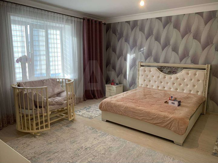 Дом 191 м² на участке 3,5 сот.