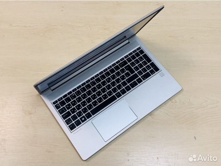 Ноутбук HP (IPS) 11-го поколения