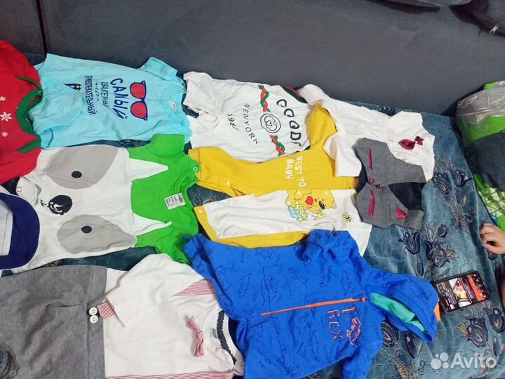 Отдам. Вещи на мальчика и ванночку