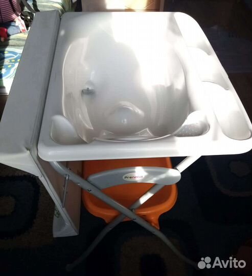 Пеленальный столик и ванночка Prenatal