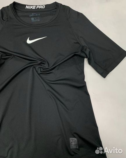 Шорты и футболка Nike Pro
