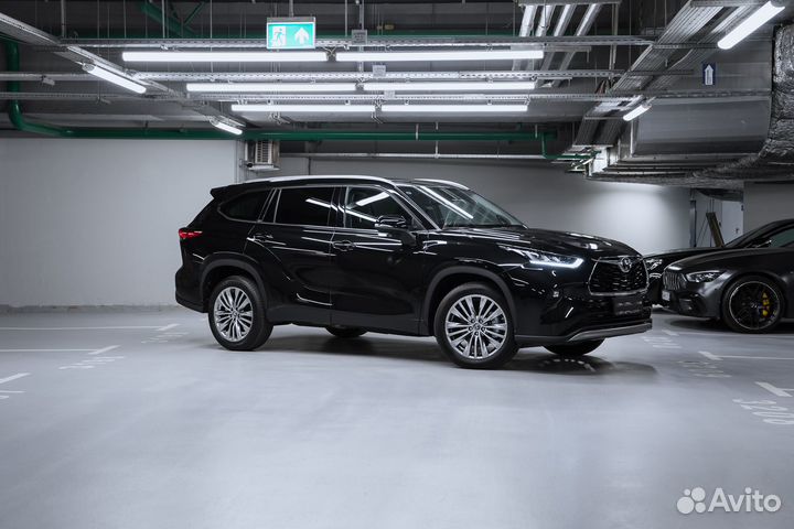 Toyota Highlander 2.0 AT, 2024, 1 км
