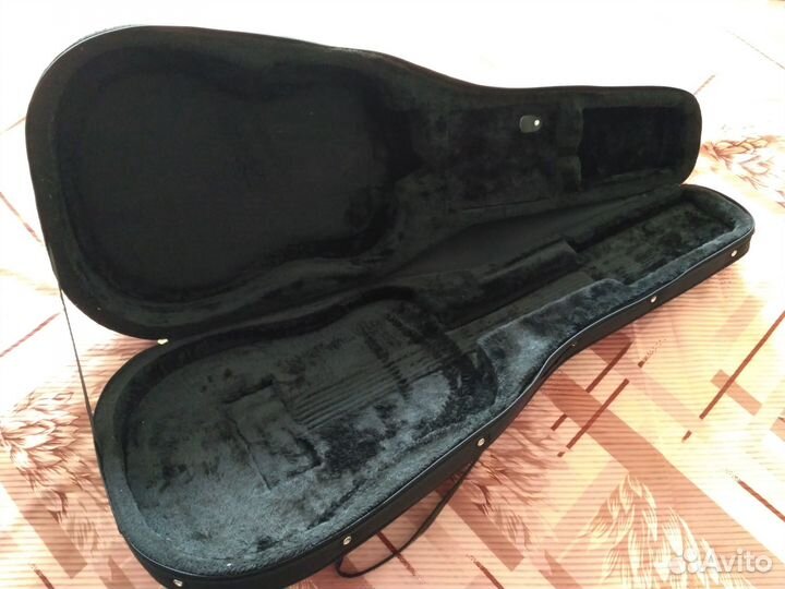 Жесткий кейс для акустической гитары
