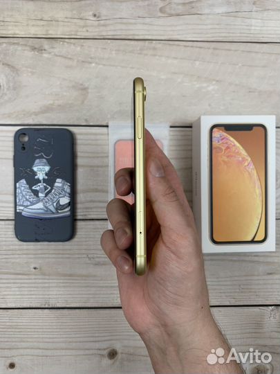 iPhone Xr, 128 ГБ