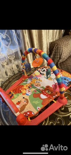 Развивающий коврик с пианино