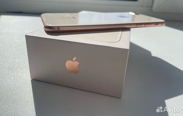Телефон iPhone 8 plus