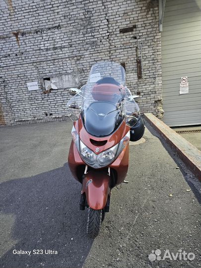 Макси скутер