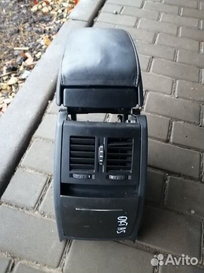 Дефлектор подлокотника задний шкода октавия А5