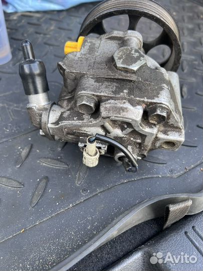 Насос гидроусилетеля руля