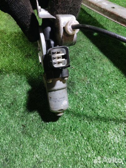 Стеклоподьемник задний правый Mitsubishi Lancer 9