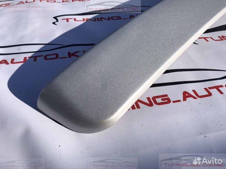 Спойлер на заднее стекло Toyota Camry 40