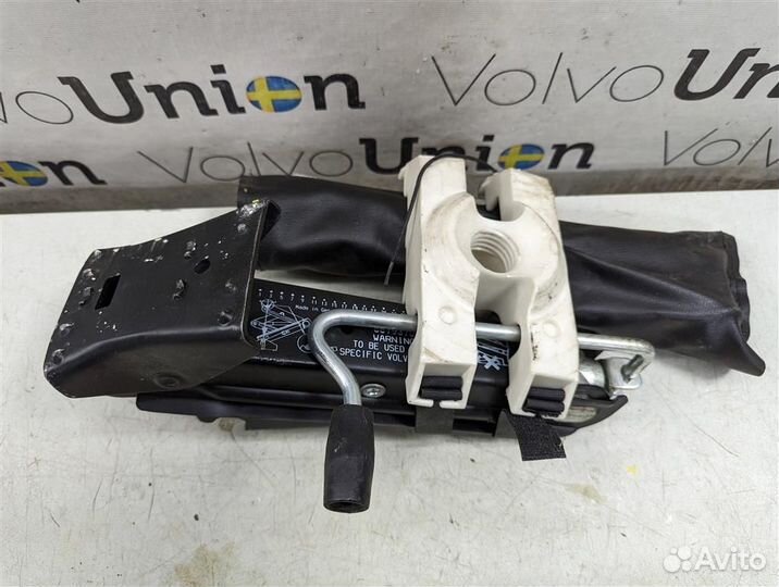 Домкрат Volvo XC70 (2004-2007)