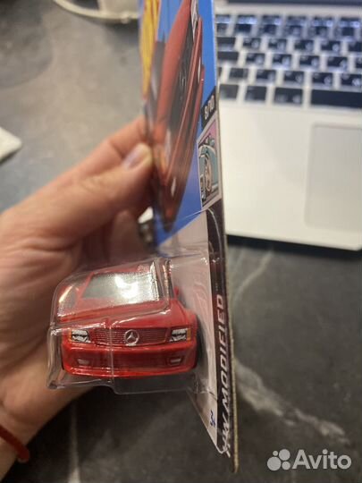 Модель автомобиля Hot Wheels Mercedes
