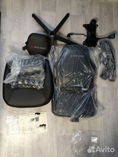 Игровое компьютерное кресло