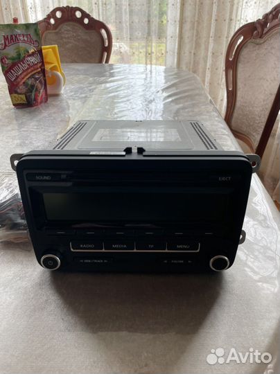 Штатная магнитола Volkswagen Tiguan 2015