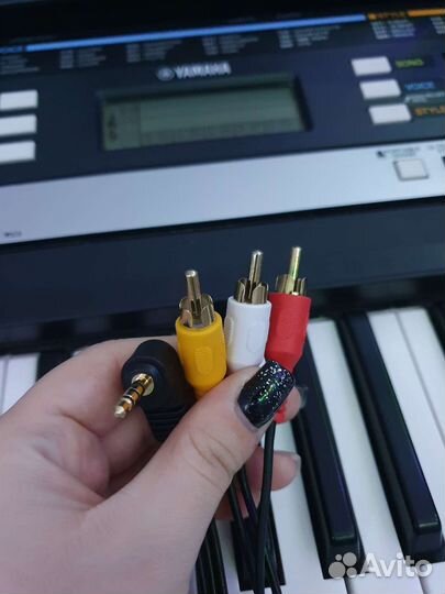 Кабель aux тюльпаны