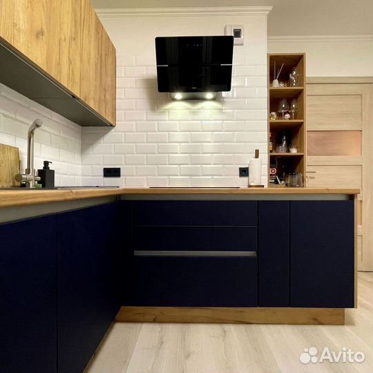 Угловая кухня. Кухонный гарнитур на заказ