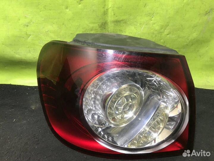 Фонарь задний левый Volkswagen Golf 5 Plus 200