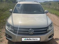 Volkswagen Tiguan 2.0 AT, 2011, 261 000 км, с пробегом, цена 1 240 000 руб.