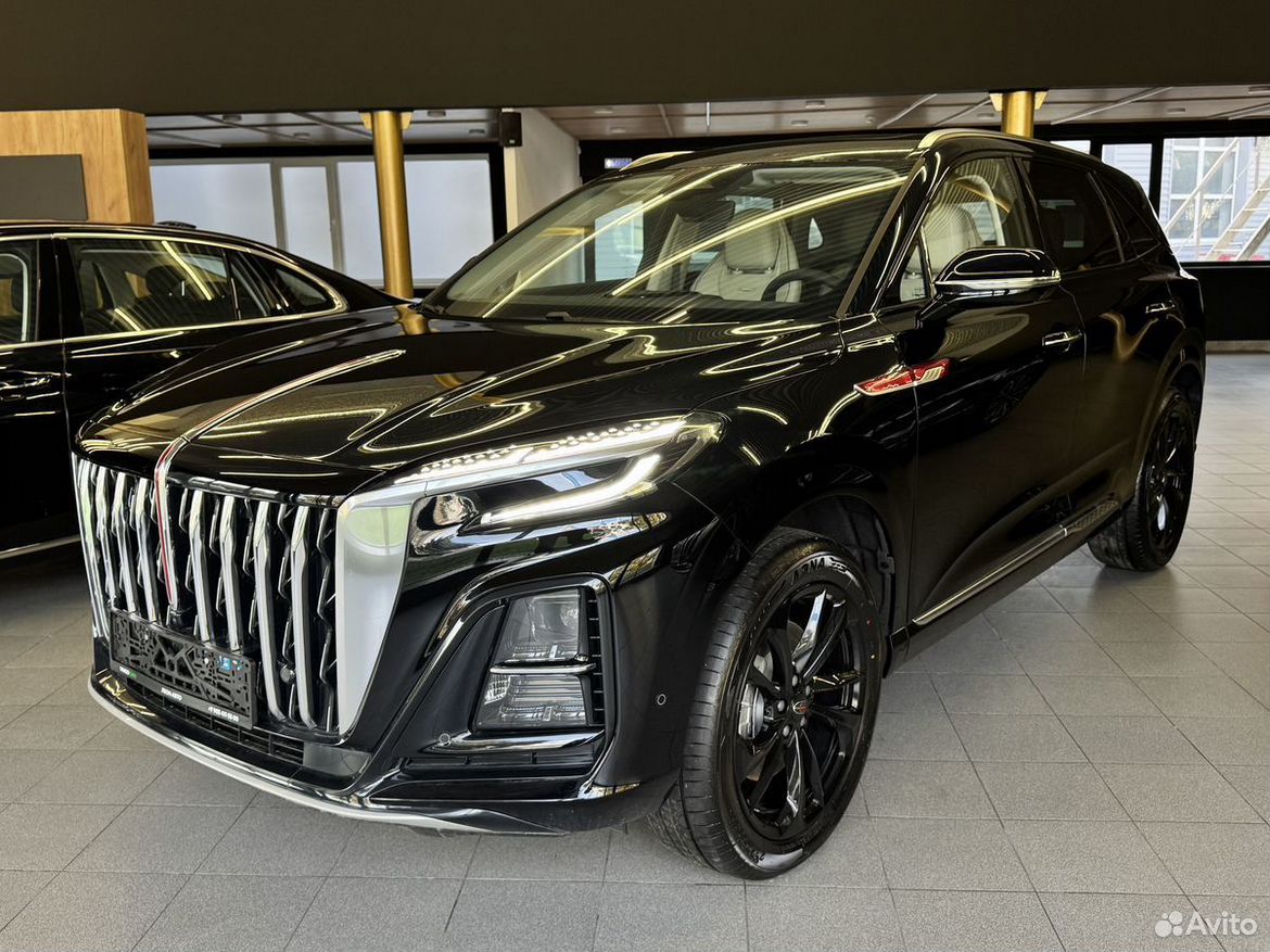 Hongqi HS3 2.0 AT, 2025