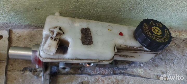 Главный тормозной цилиндр Renaut Fluence