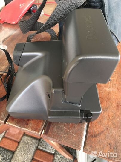 Плёночный фотоаппарат polaroid