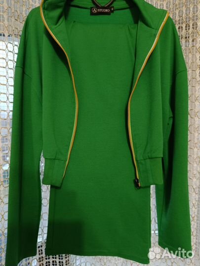 Спортивный костюм для девочки