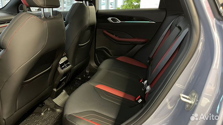 Geely Coolray 1.5 AMT, 2024