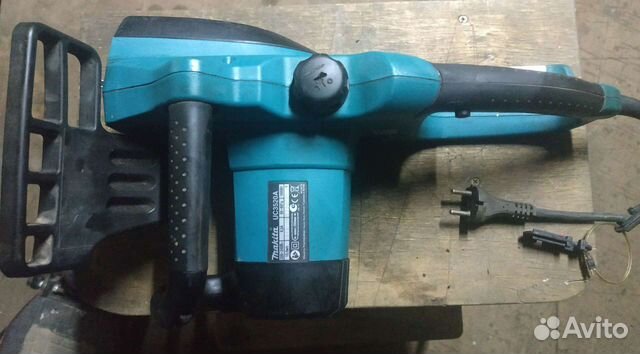 Makita uc3520a. Пила Makita uc3520a.