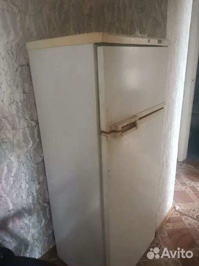 Нерабочий холодильник