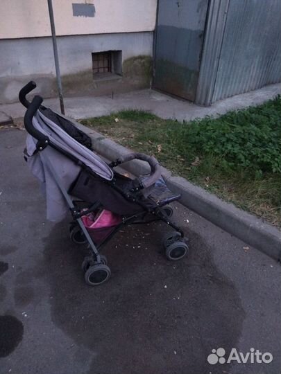 Прогулочная коляска