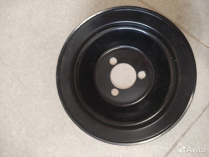 Шкив вод.помпы audi 80 B3 1,8-2,0 09/86-09/91, VW