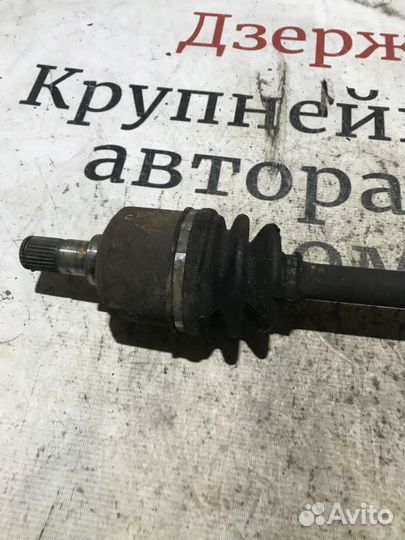 Полуось передняя левая Hyundai Santa Fe I (2000—20