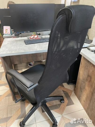 Офисные кресла 