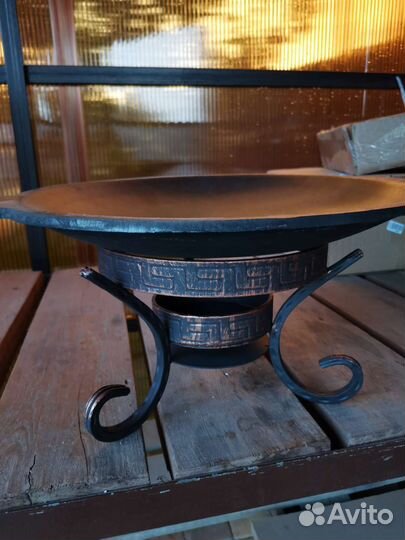 Сажд узбекский с подставкой. Новый