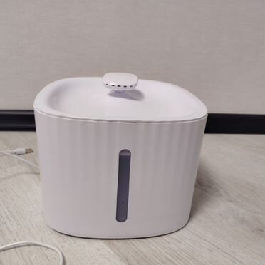 Фонтан поилка для кошек