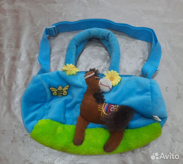 Сумочки и рюкзачки для девочки