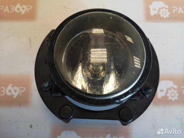 Фара противотуманная передняя Nissan Patrol Y61