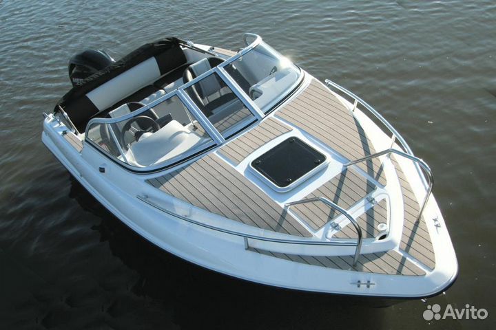 Катер Phoenix 560