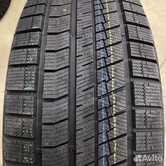 Tracmax X-Privilo S360 225/40 R18 H